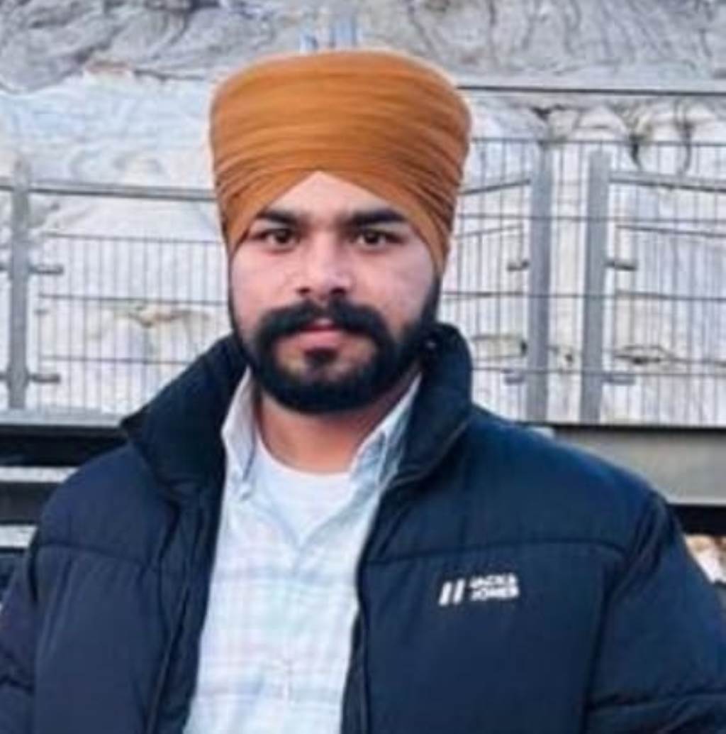 कनाडा में एमएड में 994 अंक हासिल कर अर्शदीप सिंह मंडेर बने यूनिवर्सिटी टॉपर